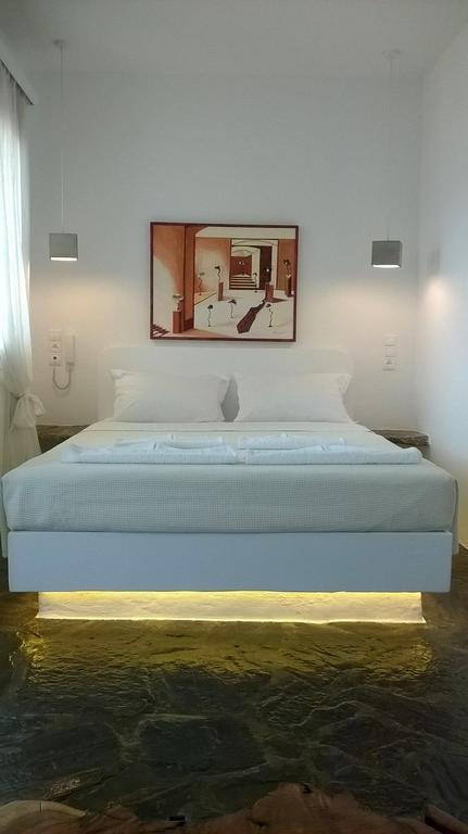 Scorpios & Otel Sisam