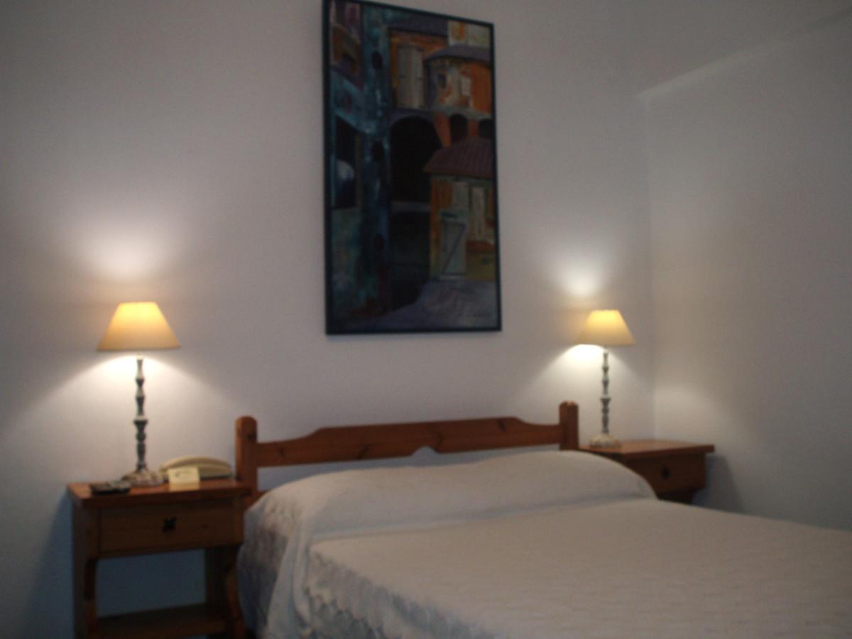 Scorpios & Otel 3*